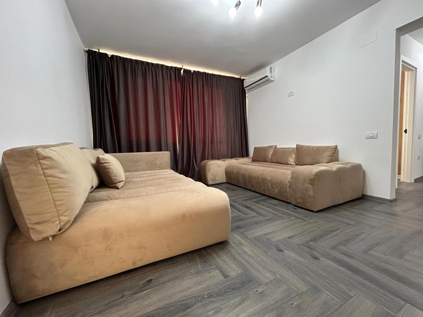Elit Apartment Craiova Exterior photo