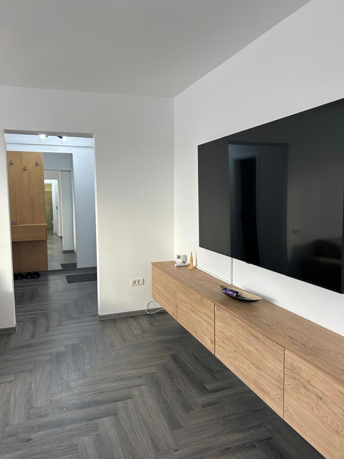 Elit Apartment Craiova Exterior photo