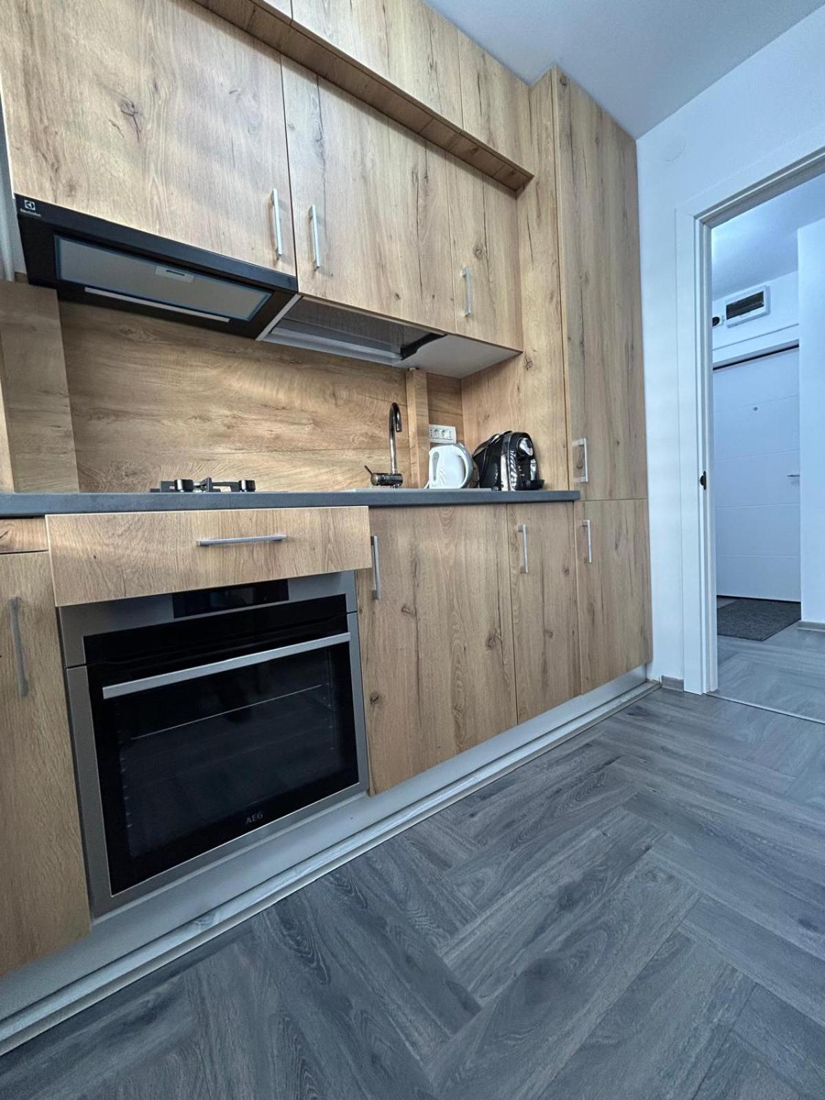 Elit Apartment Craiova Exterior photo